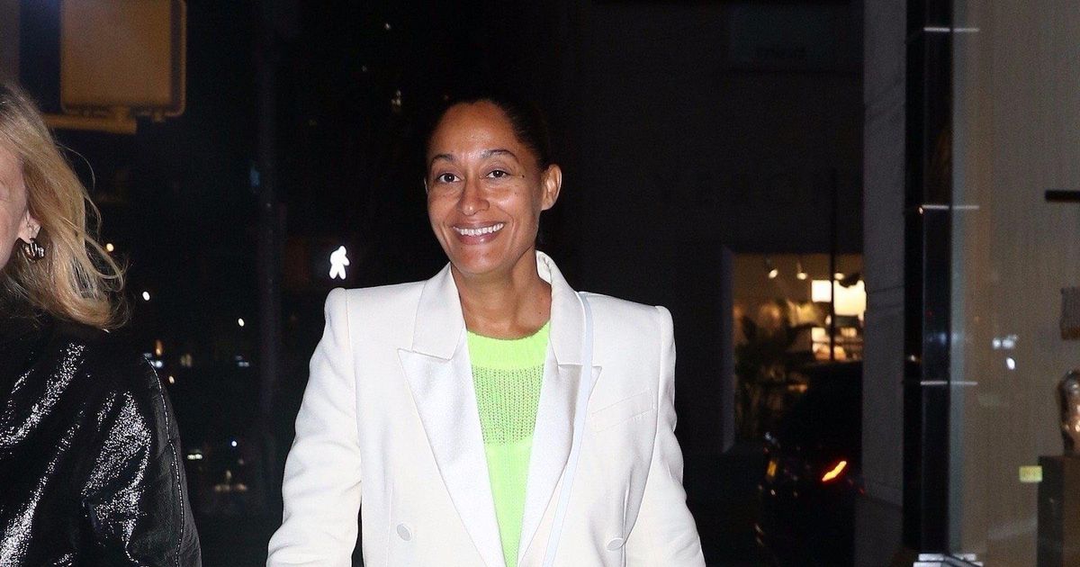 Read more about the article Tracee Ellis Ross (Fotogalerija): Sproščena v belem
