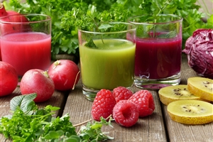 Read more about the article Poletni osvežilni ajurvedski napitki