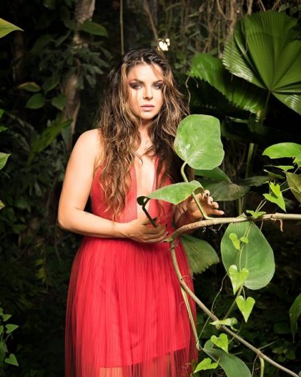 Neisha - lepotica tega trenutka