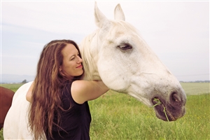 Read more about the article Terapija s konji