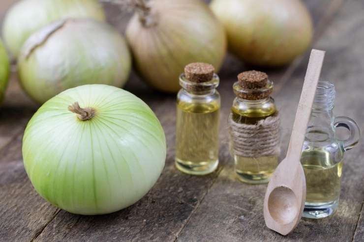 Read more about the article Kako pripraviti učinkovit čebulni sirup ?