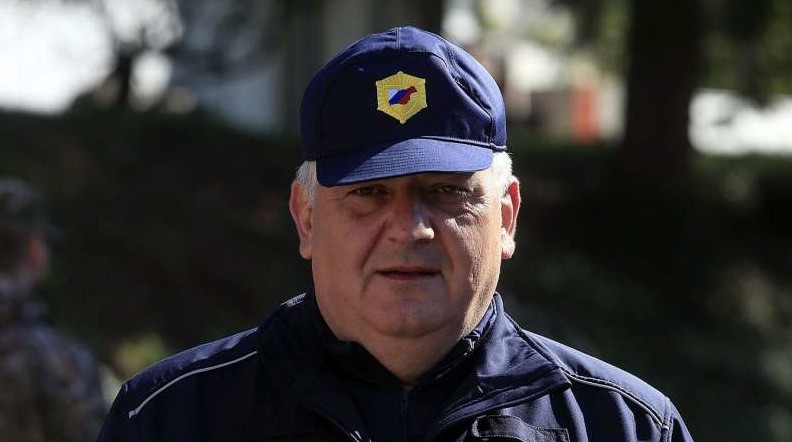Read more about the article Prvemu policistu v državi se ne zdi sporno, da je klical na zavod za blagovne rezerve