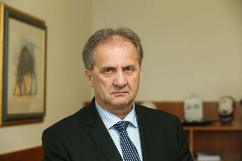 Read more about the article Ivan Simič: “Plače se lahko izplačajo tako, kot so se izplačevale do sedaj. Edina razlika je …”
