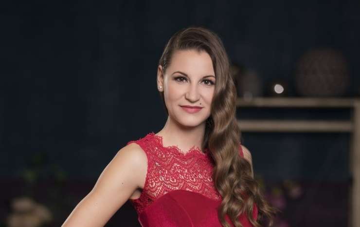 Read more about the article Nuša Rojs navdušila s fotografijami v kopalkah