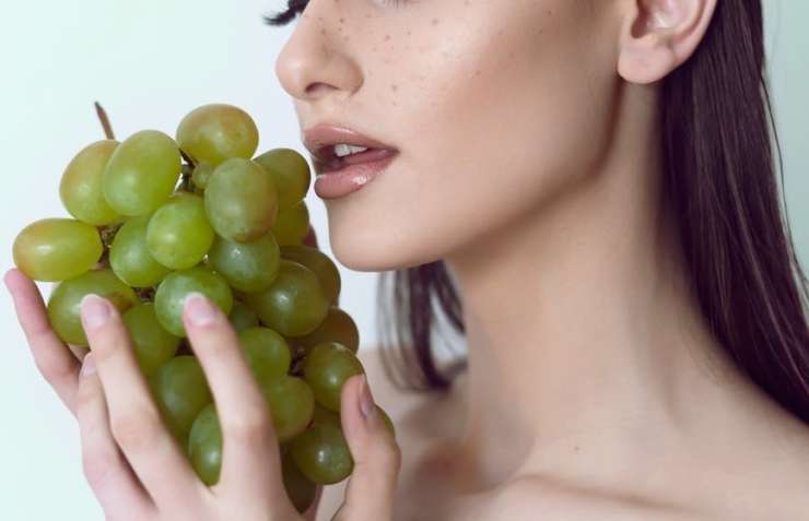 Read more about the article Razstrupljevalna kura z grozdjem