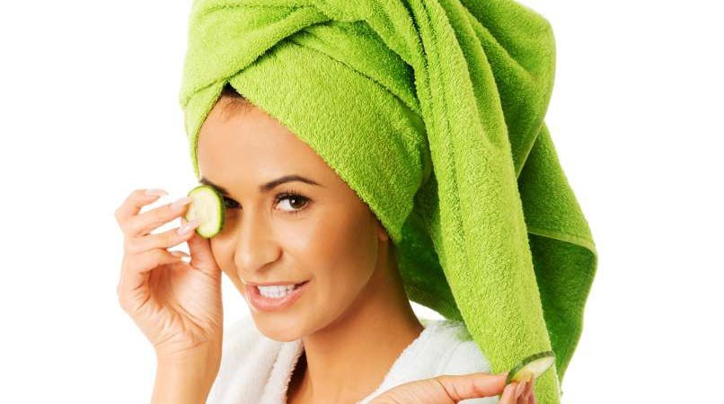 Read more about the article Domači recepti, ki pomladijo kožo obraza
