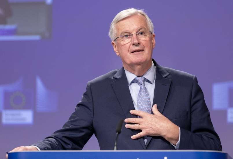 Read more about the article Barnier: “Združeno kraljestvo je naredilo en korak nazaj, dva koraka nazaj, tri korake nazaj …”
