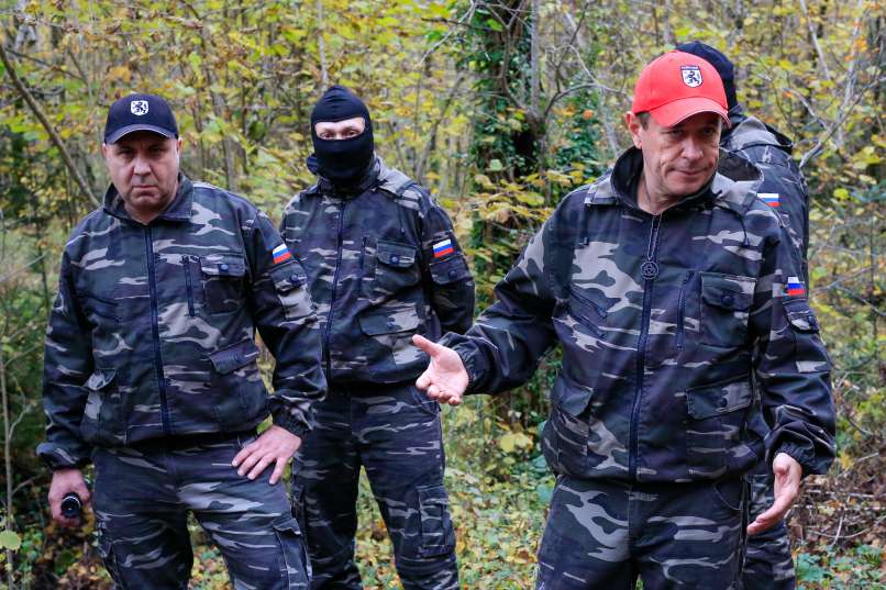 Read more about the article Štajerska varda je obkolila policijsko postajo v Slovenski Bistrici