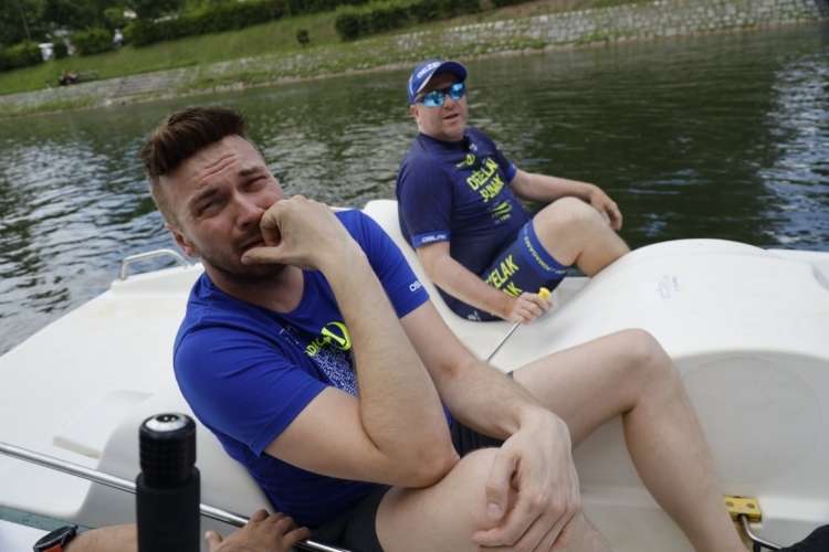 Read more about the article Deželak zaradi poraza prejel kazen