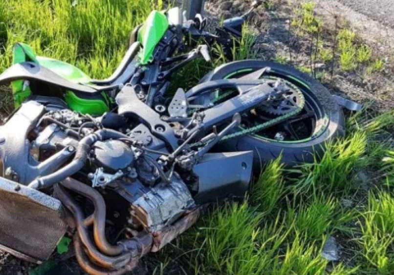 Read more about the article Huda prometna nesreča, umrla motorist in kolesar