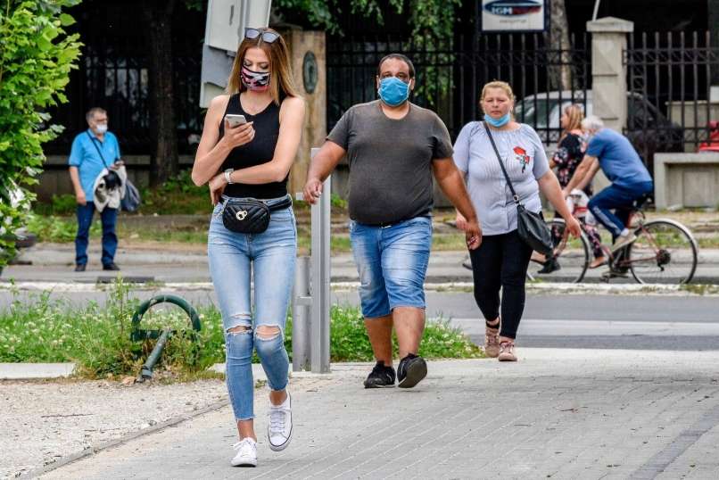 Read more about the article Rekordno število okuženih s koronavirusom ogroža volitve