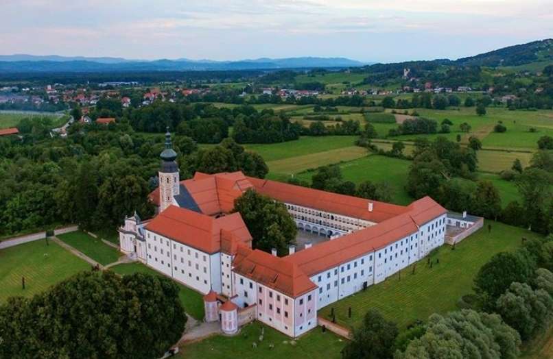 Read more about the article Zakladnica umetnosti od pradavnine do danes