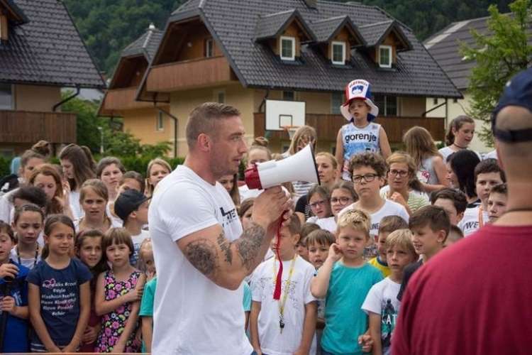 Read more about the article Denis Porčič: Čedalje bolj si želim svojih otrok