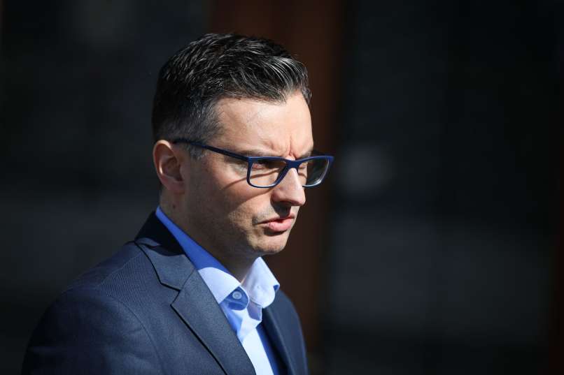 Read more about the article Šarec pripravljen podpreti prehodno vlado, a pod določenimi pogoji
