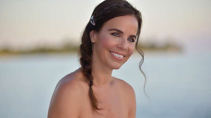 Read more about the article Lorella Flego slavi naravno lepoto