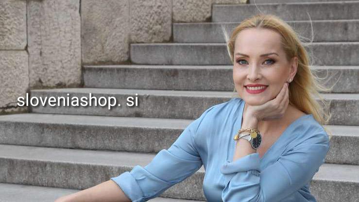 Read more about the article Tanja Ribič zatečena na odru