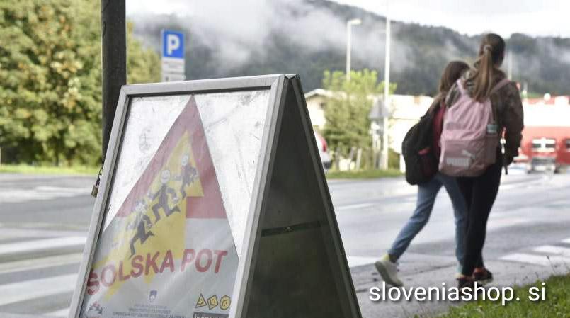 Read more about the article Kmalu odločitev o pouku