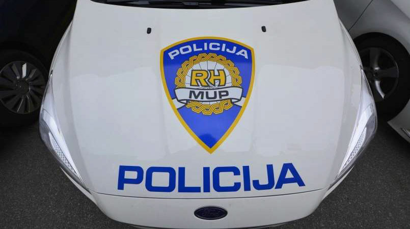 Read more about the article Spodletel poskus umora v Zagrebu: pod porscheja sta mu podtaknila bombo