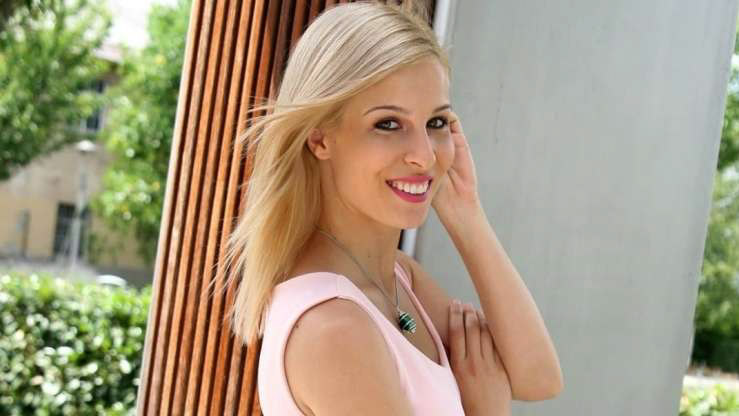 Read more about the article Lea Mederal vitka kot pred nosečnostjo