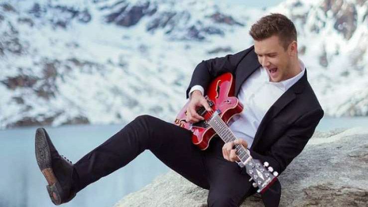 Read more about the article Luka Basi zmrzoval na ledeniku