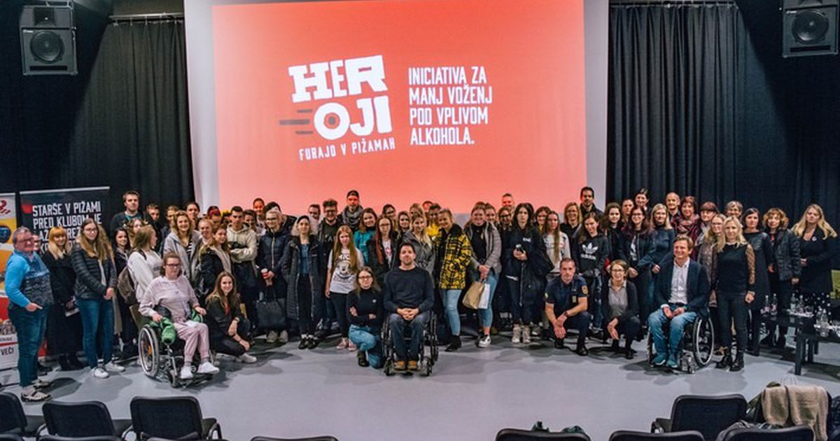 Read more about the article Heroji furajo v pižamah: po treh letih že opazen velikanski napredek