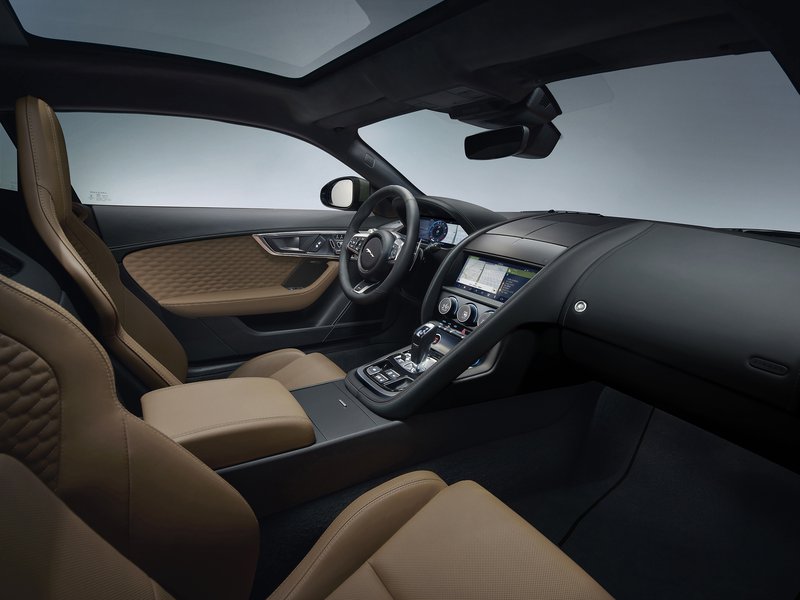Read more about the article Jaguar F-type Heritage 60 Edition je moderna (i)reinkarnacija legendarnega E-type-a