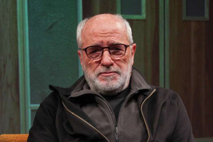 Read more about the article Janez Hočevar Rifle najmlajšega vnuka še ni spoznal v živo