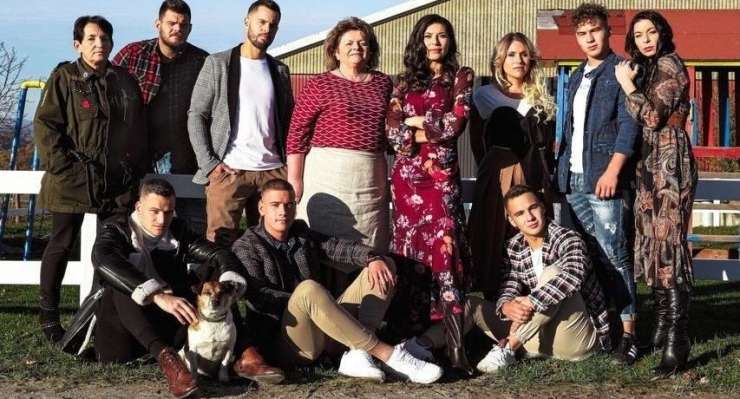 Read more about the article Kmetje znova skupaj – kaj se dogaja?