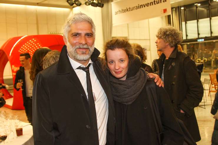 Read more about the article Prisrčen trenutek med Ajdo Smrekar in Sebastianom Cavazzo