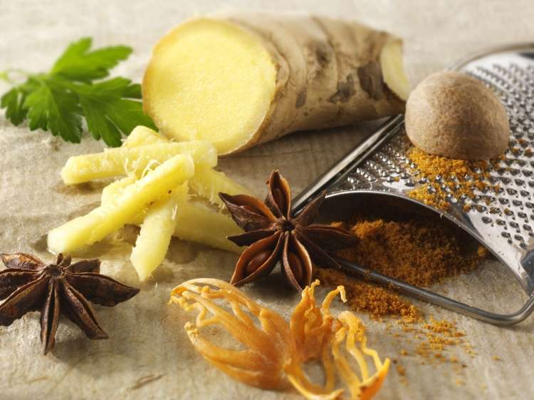 Read more about the article Z ingverjem in cimetom do mehke in čiste kože