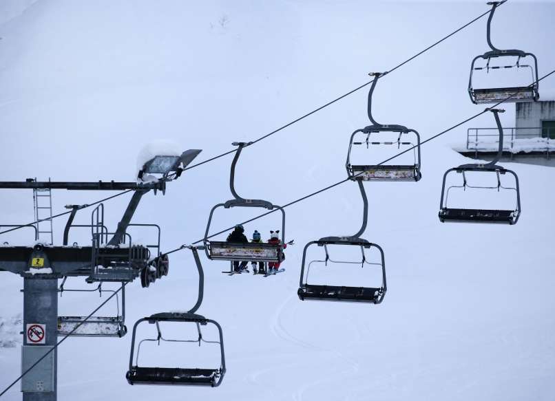 Read more about the article Zelena luč smučariji, vendar le pod tem pogojem