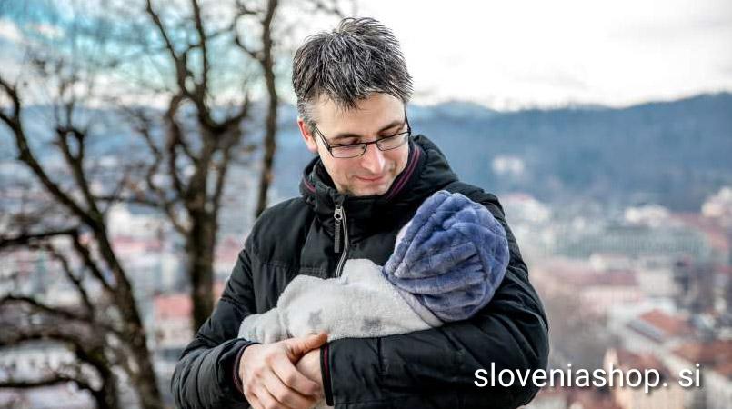 Read more about the article Življenje Miriam in Roka z osmimi otroki: »Tudi nam je zdaj težje«