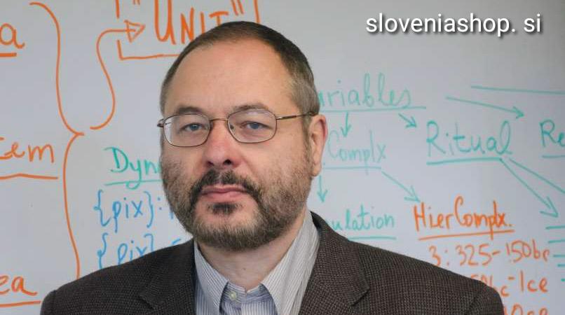 Read more about the article Podatkovni znanstvenik svari pred razpadom ZDA