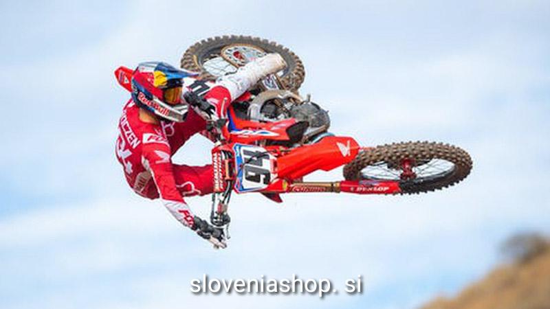 Read more about the article Monster Energy Supercross: rdeča na rdečo (video)