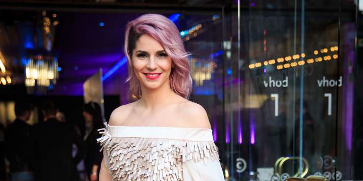 Read more about the article Lea Sirk odkrito o tem, kaj pogreša