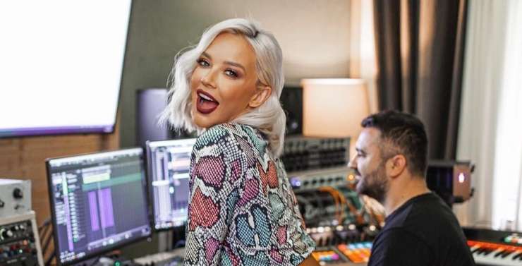 Read more about the article Noseča Maja Šuput naskrivaj dopustovala v Dubaju