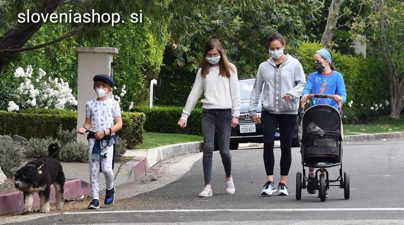 Read more about the article Jennifer Garner: »To je bilo težko leto za mame.«