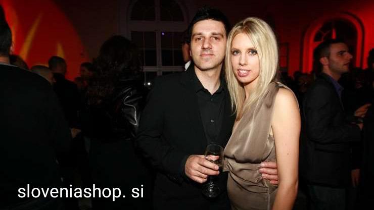 Read more about the article Nekdanja Pop-tv-jevka in spletna vplivnica je noseča