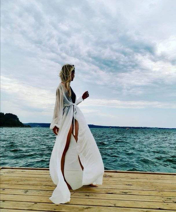 Sanjski moški: Čedna mamica Elena Costrov upa, da je Gregor Čeglaj pravi zanjo.