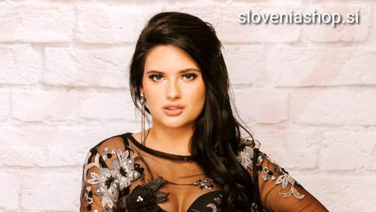 Read more about the article V boj za Sanjskega moškega tudi manekenka