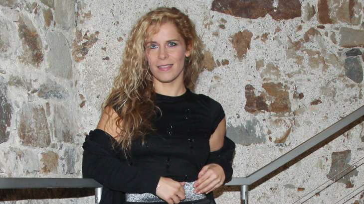 Read more about the article Anika Horvat lepo usklajuje materinstvo in glasbo