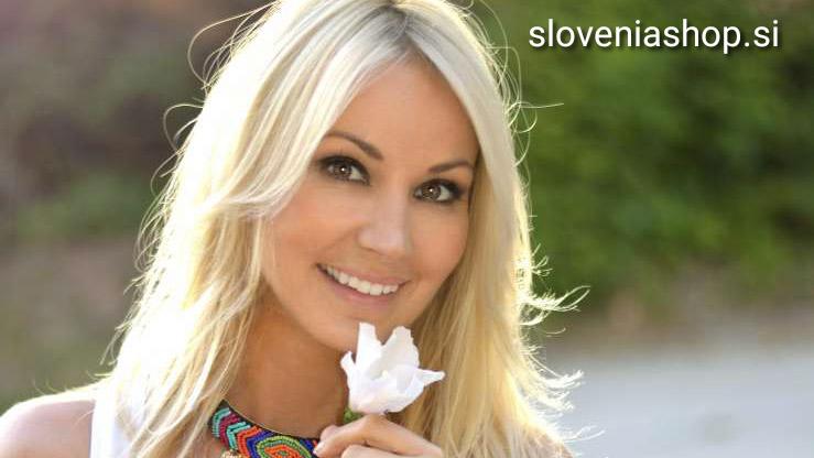 Read more about the article Saša Lendero prižiga luč prijaznosti med ljudmi