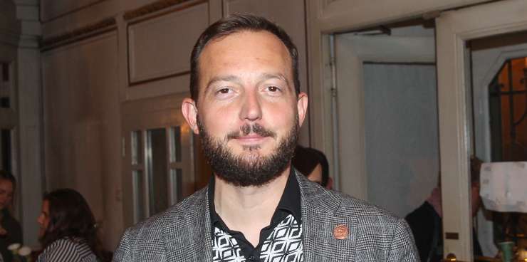 Read more about the article Zlatko kljub očitkom še vedno dela