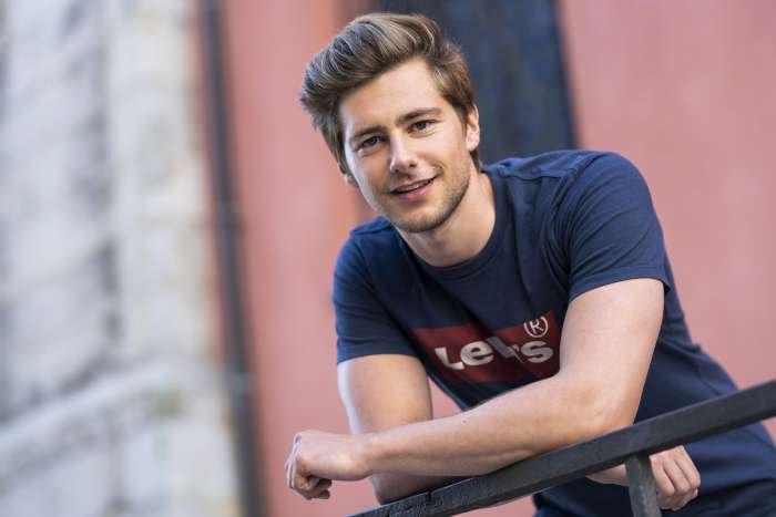 Matej Zemljič - Ljubljenec gledalk in gledalcev ima polne roke dela. Matej Zemljič - Ljubljenec gledalk in gledalcev ima polne roke dela.