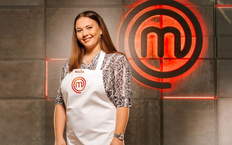 MasterChef: Srčna Maša razveselila starostnike DEOS,Maša Trubačev,masterchef,mladost,najlepši,narisati,nasmeh,Notranje Gorice,občutek,obraz,obuditi,razveselila,spominu,srčna,stanovalci,starostniki,Svet slavnih,kuharska,delavnica,ustvarjanje,sladičke,kozarci,piškoti,Slovenija