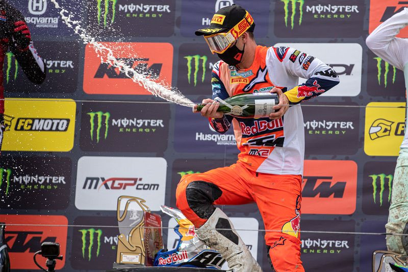 MXGP: V Rusiji Gajser razred zase, odličen tudi Pancar (video) dirka,Jan Pancar,KTM,Moto,Motokros,MX2,MXGP,odličen,razred,rezultati,Rusija,Šport,Tim Gajser,video,vožnja,zase,motokrosist, slovenski, Slovenija, zmaga, zmagovalec