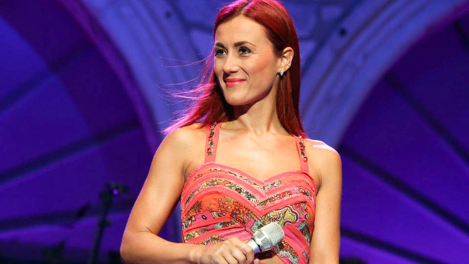 Nikolina Tomljanović in njena nova country pesem Želim da si tu.