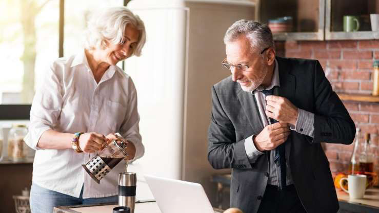 Read more about the article Se do svojega partnerja vedete preveč materinsko ?