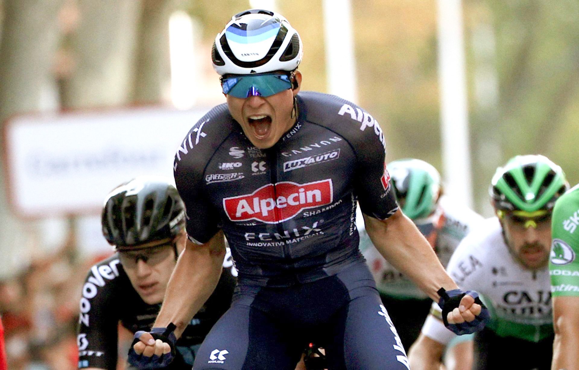 Veliki zmagovalec pa je Philipsen, ki je dobil že drugo etapo, v ciljnem sprintu pa je bil po 184 kilometrih močnejši od Fabia Jakobsna (Deceuninck) in Alberta Daineseja (DSM).