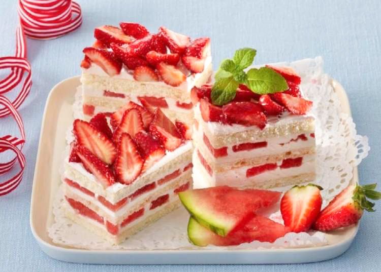 Recept: Sočne rezine z jagodami in lubenico